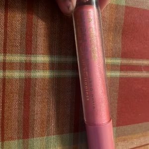 Beacuse I don’t like it I hate the pink